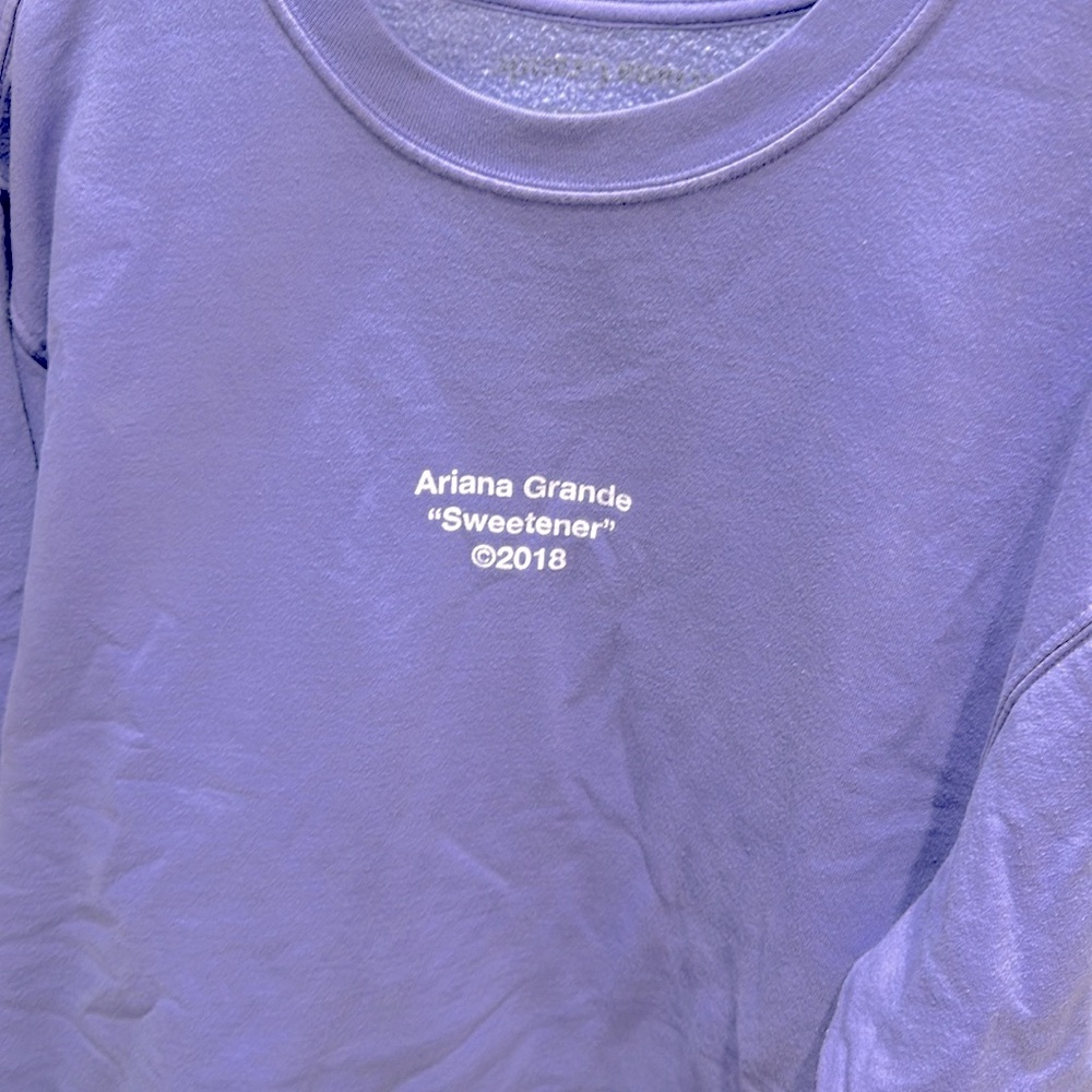 Sweetener Crewneck - Picture 6 of 6